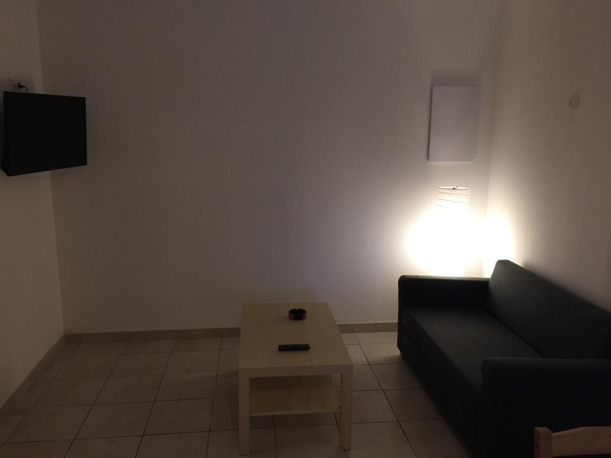Gites Le Pressoir Vias Zewnętrze zdjęcie