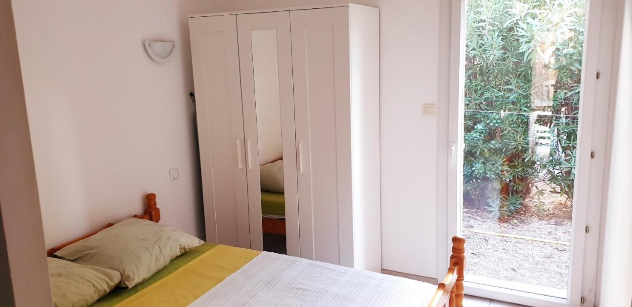Gites Le Pressoir Vias Zewnętrze zdjęcie